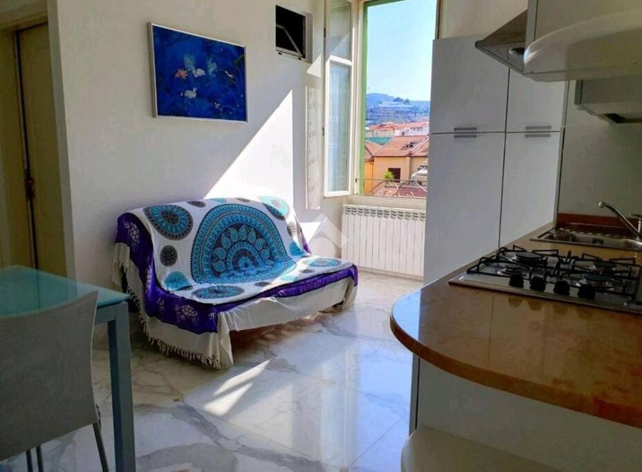 Appartamento 50 Mt Mare Con Parcheggio Riservato Riva Ligure Exterior foto